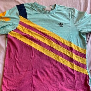 Vintage adidas tee